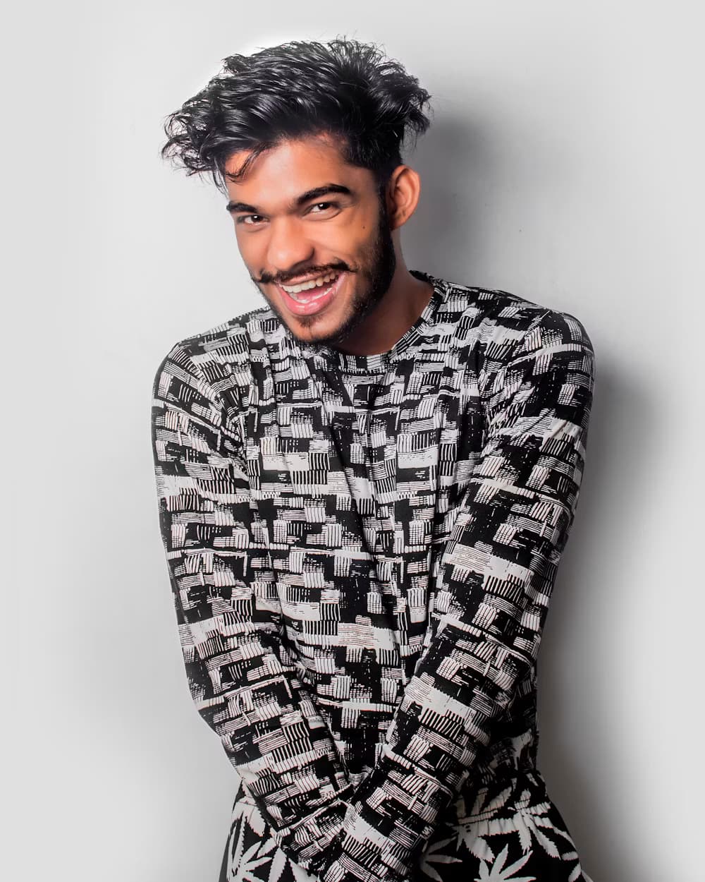 Dinesh - VIP Male Companion