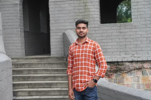 Tushar - VIP Male Companion