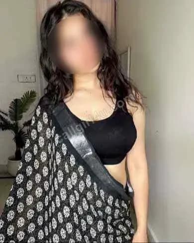 Aarti - Lakshadweep Elite