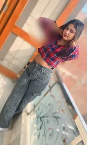 Pooja - Independent
