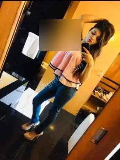Naina - VIP Companion