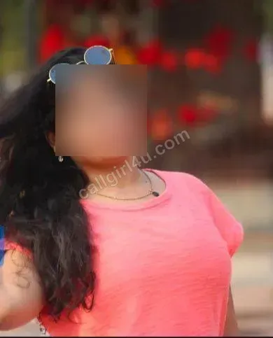 Sonia - VIP Companion