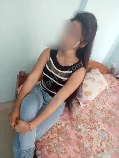 Naina - VIP Companion