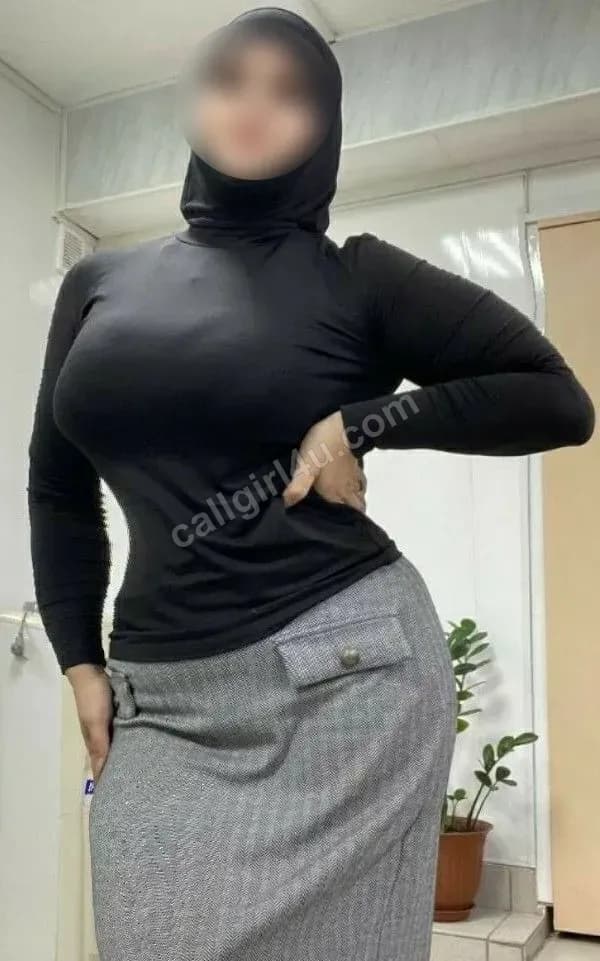 Ishita - VIP Companion