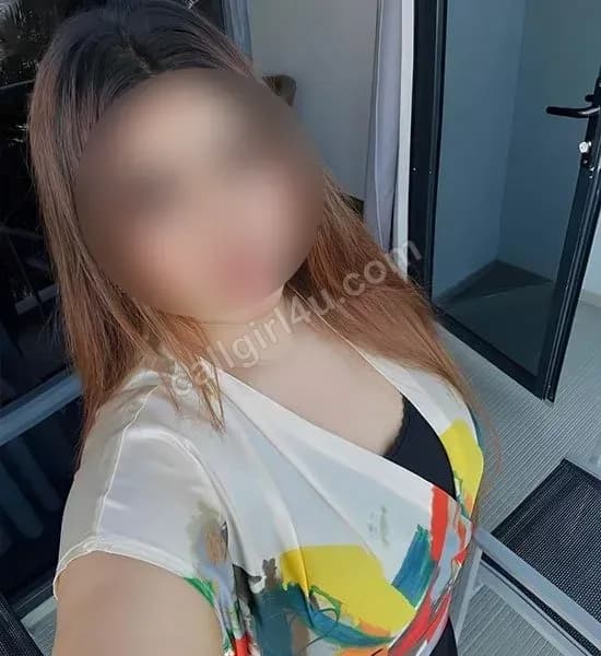 Pooja - Massage Therapist