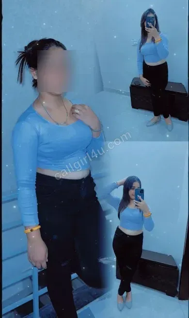Mona - VIP Companion