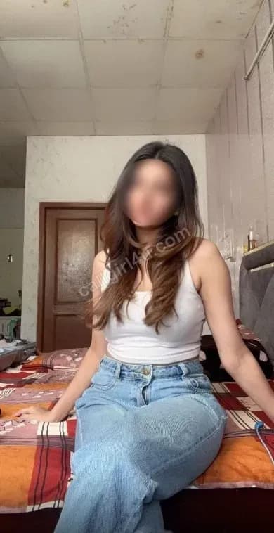 Lata - VIP Companion