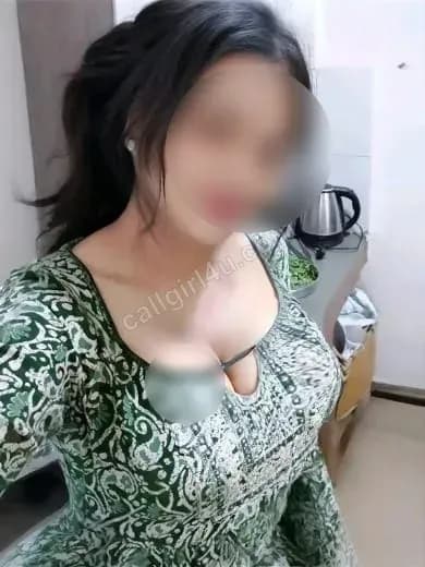 Chandni - Massage Therapist