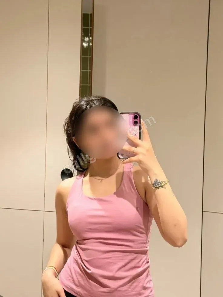 Preeti - VIP Companion