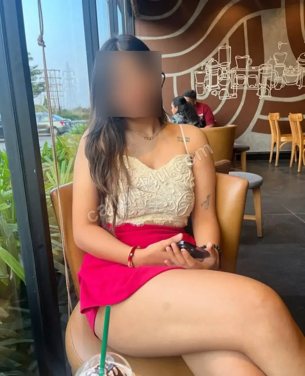 Zoya - VIP Companion