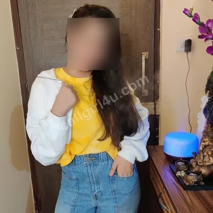 Riya - VIP Companion