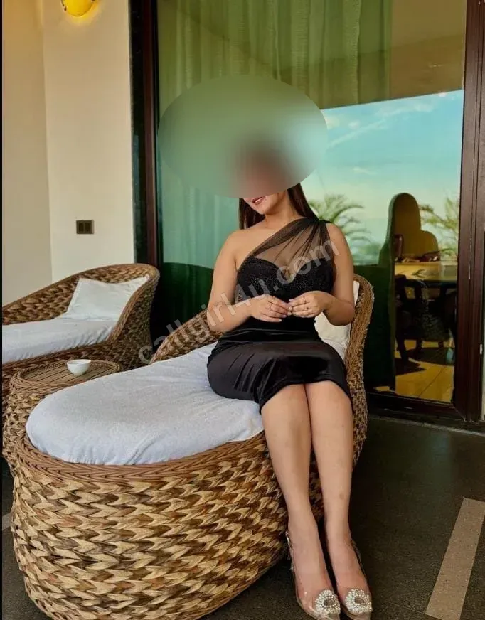 Komal - VIP Companion