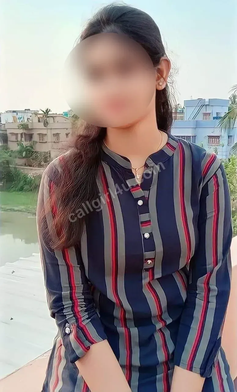 Simran - VIP Companion