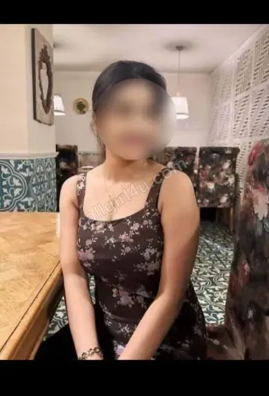 Ayesha - Massage Therapist