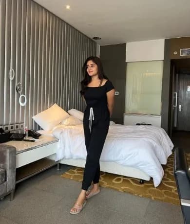 Payal - VIP Companion