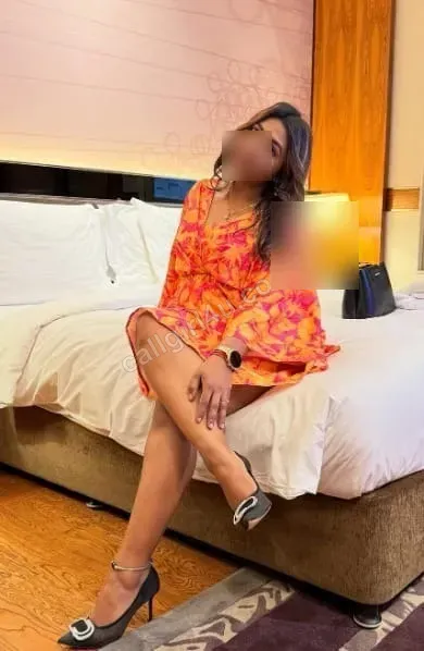 Lata - VIP Companion
