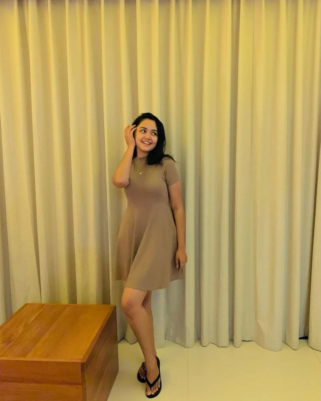 Esha - Call Girl in Manipal