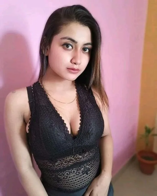 Gauri - Call Girl in Karur